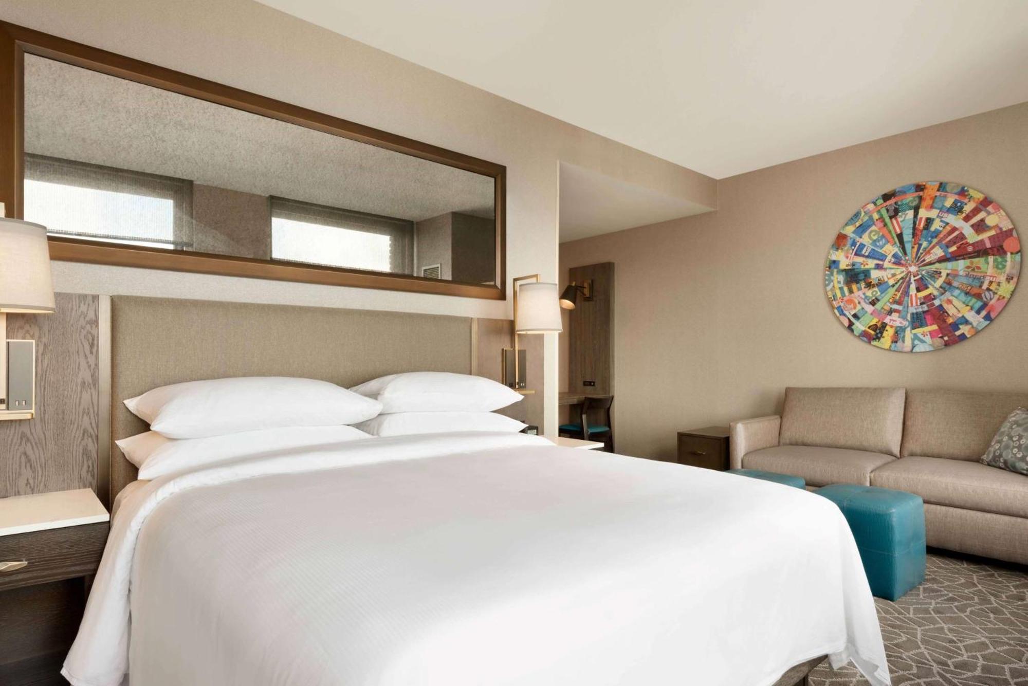 Embassy Suites By Hilton Minneapolis Downtown Hotel Екстер'єр фото