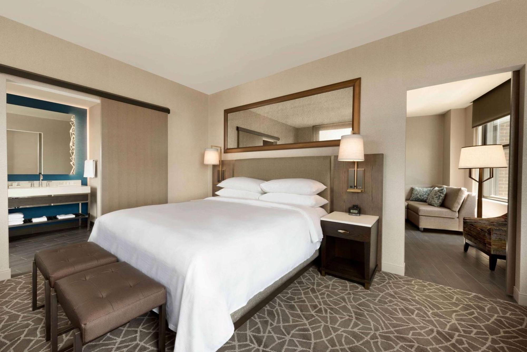 Embassy Suites By Hilton Minneapolis Downtown Hotel Екстер'єр фото