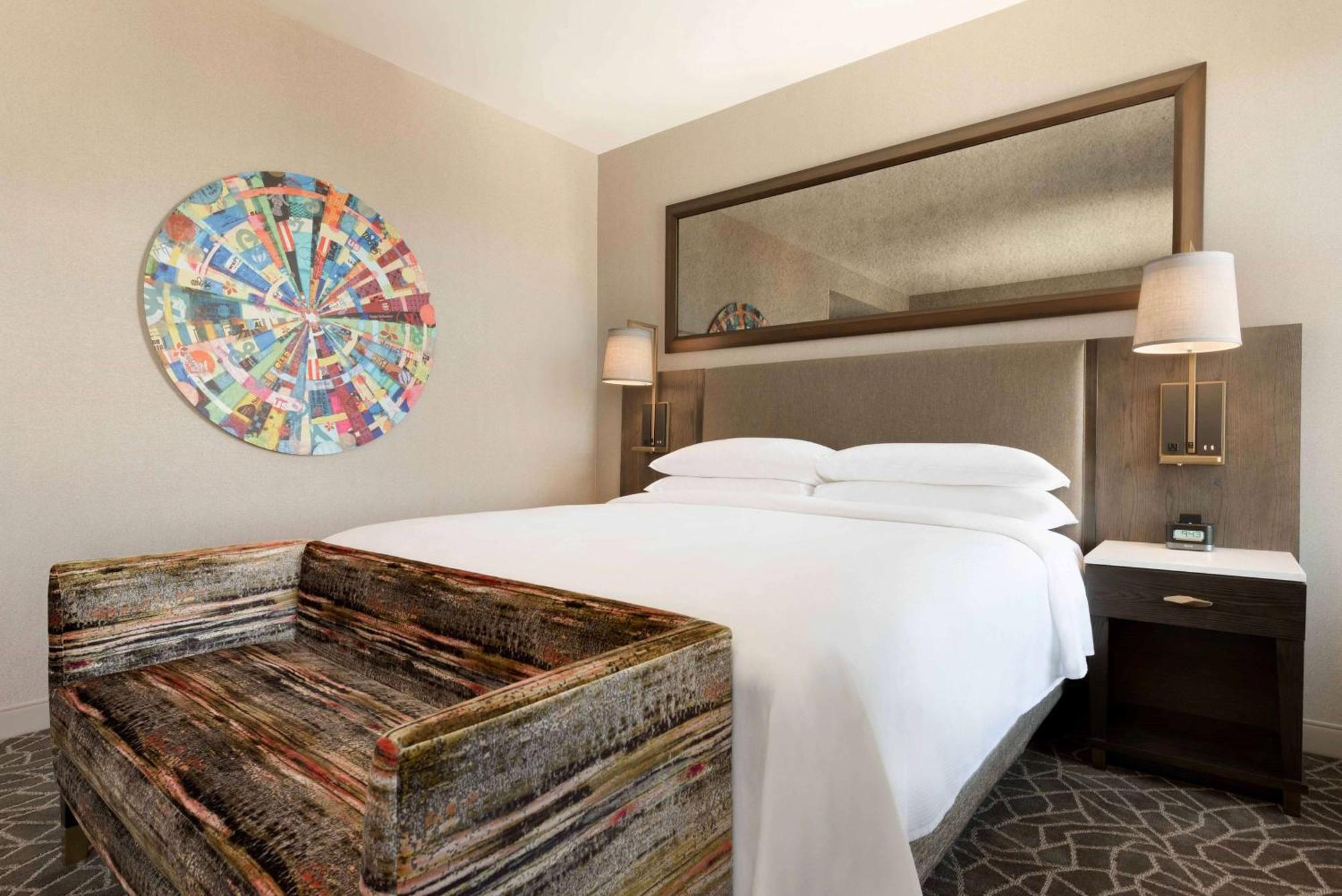 Embassy Suites By Hilton Minneapolis Downtown Hotel Екстер'єр фото